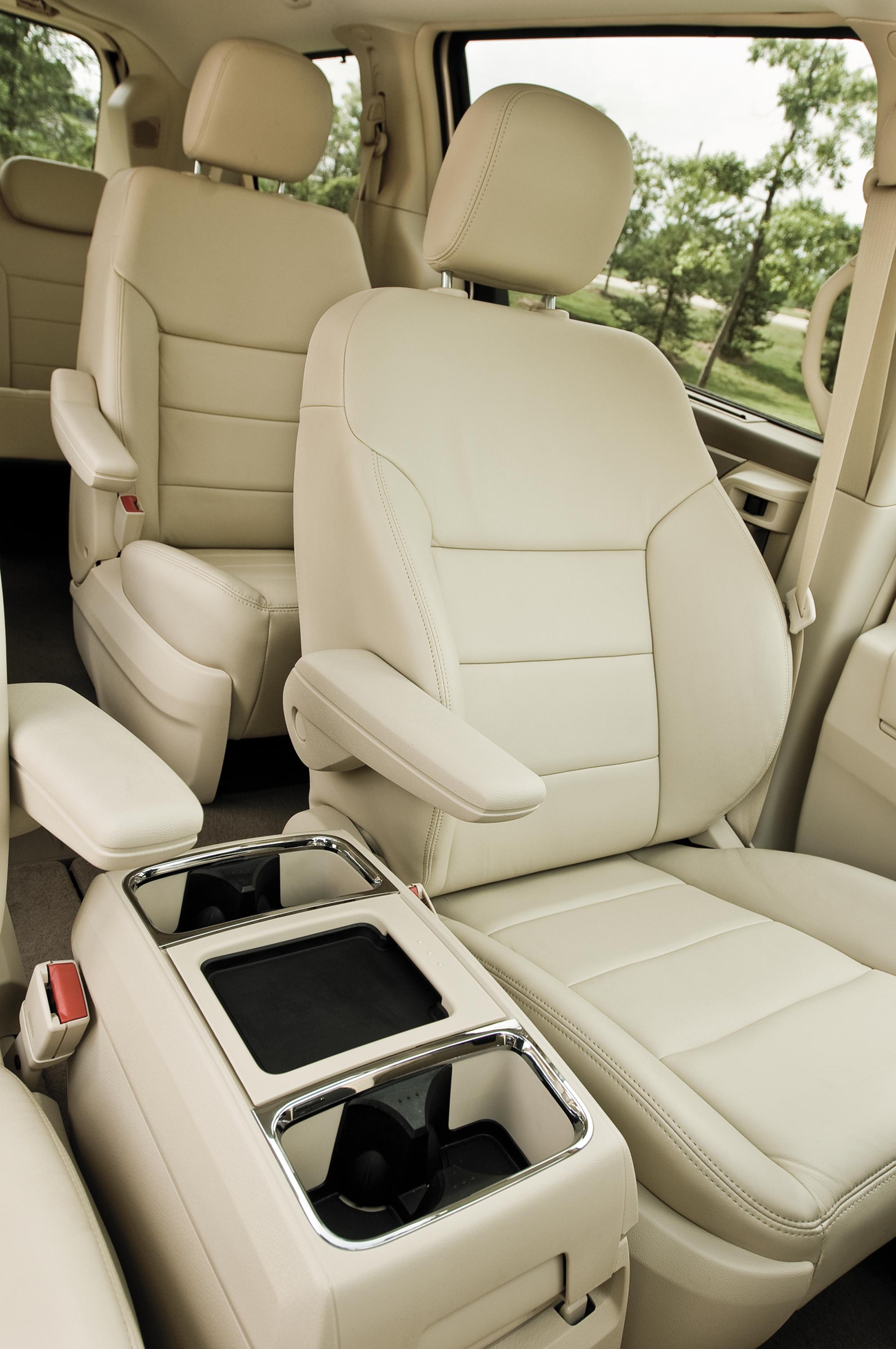 Mid America Vw >> Volkswagen Launches Campaign for All-New Routan Mid America Vw >> Volkswagen Launches Campaign for All-New Routan