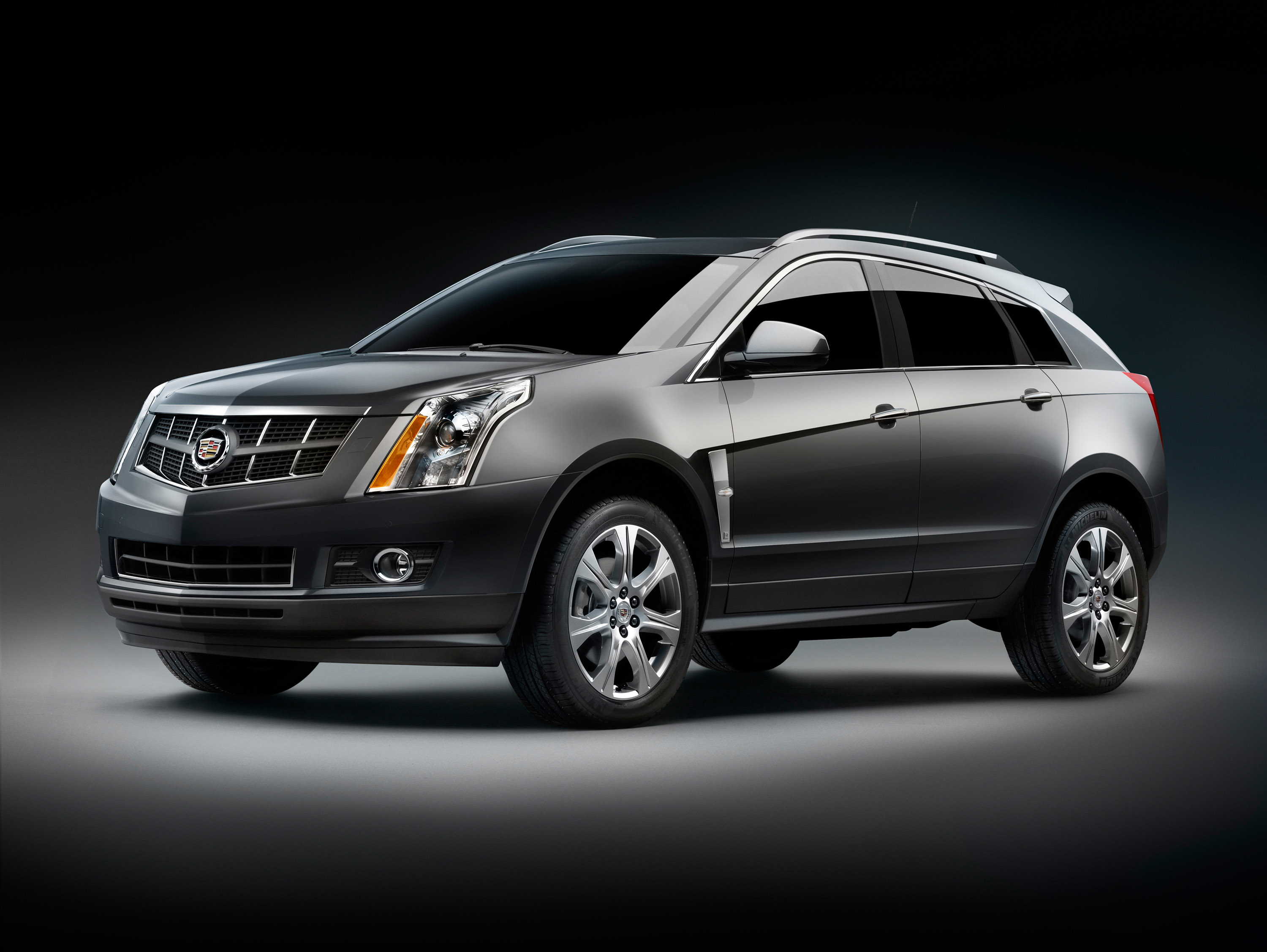 Cadillac  Reviews on 2010 Cadillac Srx 02 Jpg