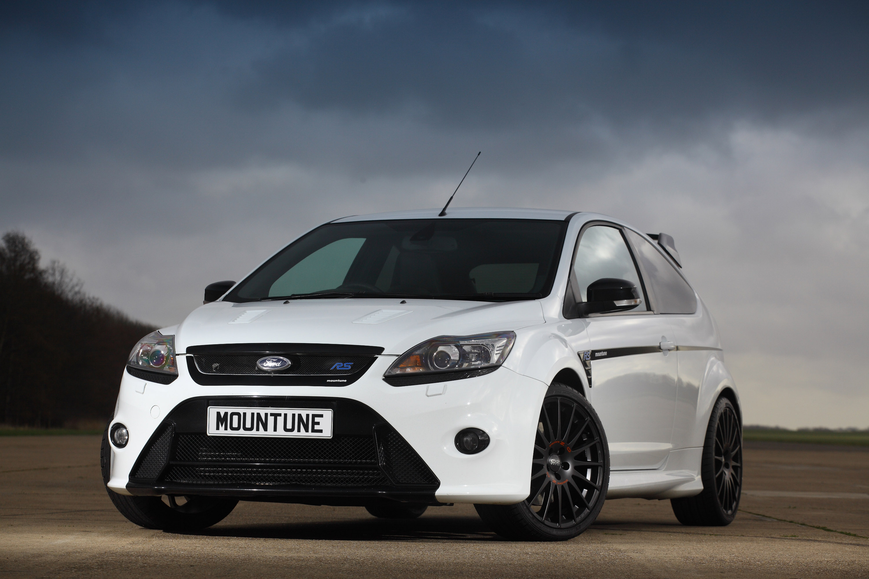 mountune boosts the ford focus rs