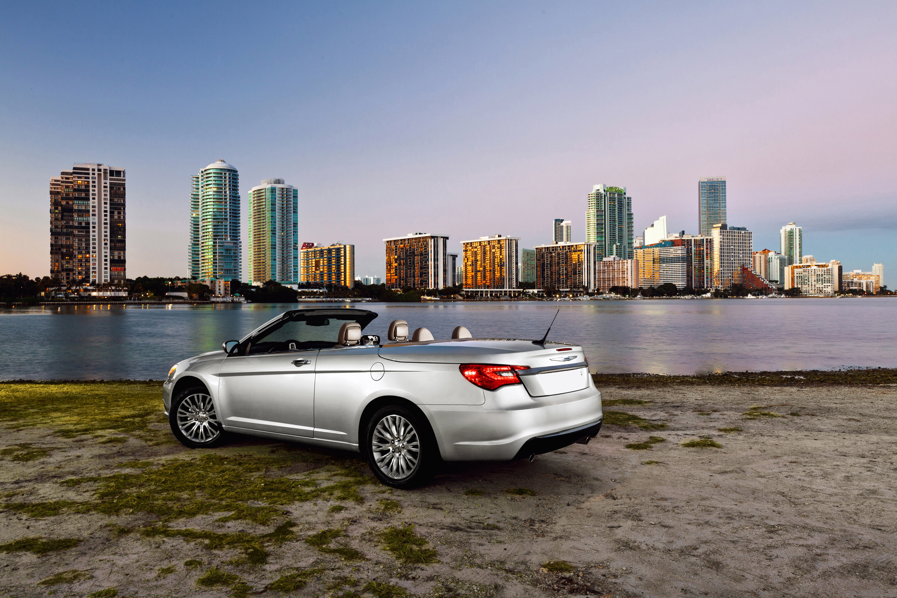 Chrysler releases images 200 convertible #2