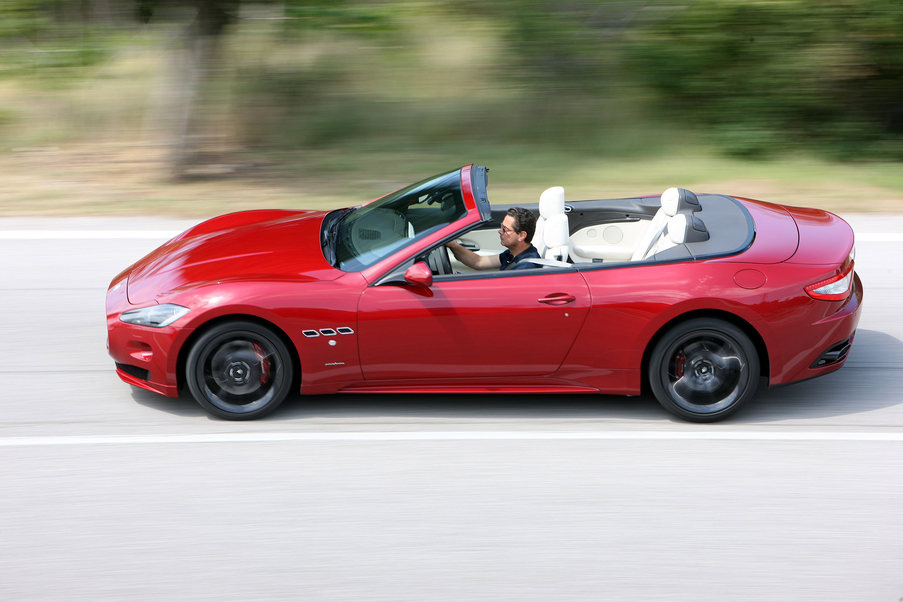 2012+maserati+grancabrio+sport