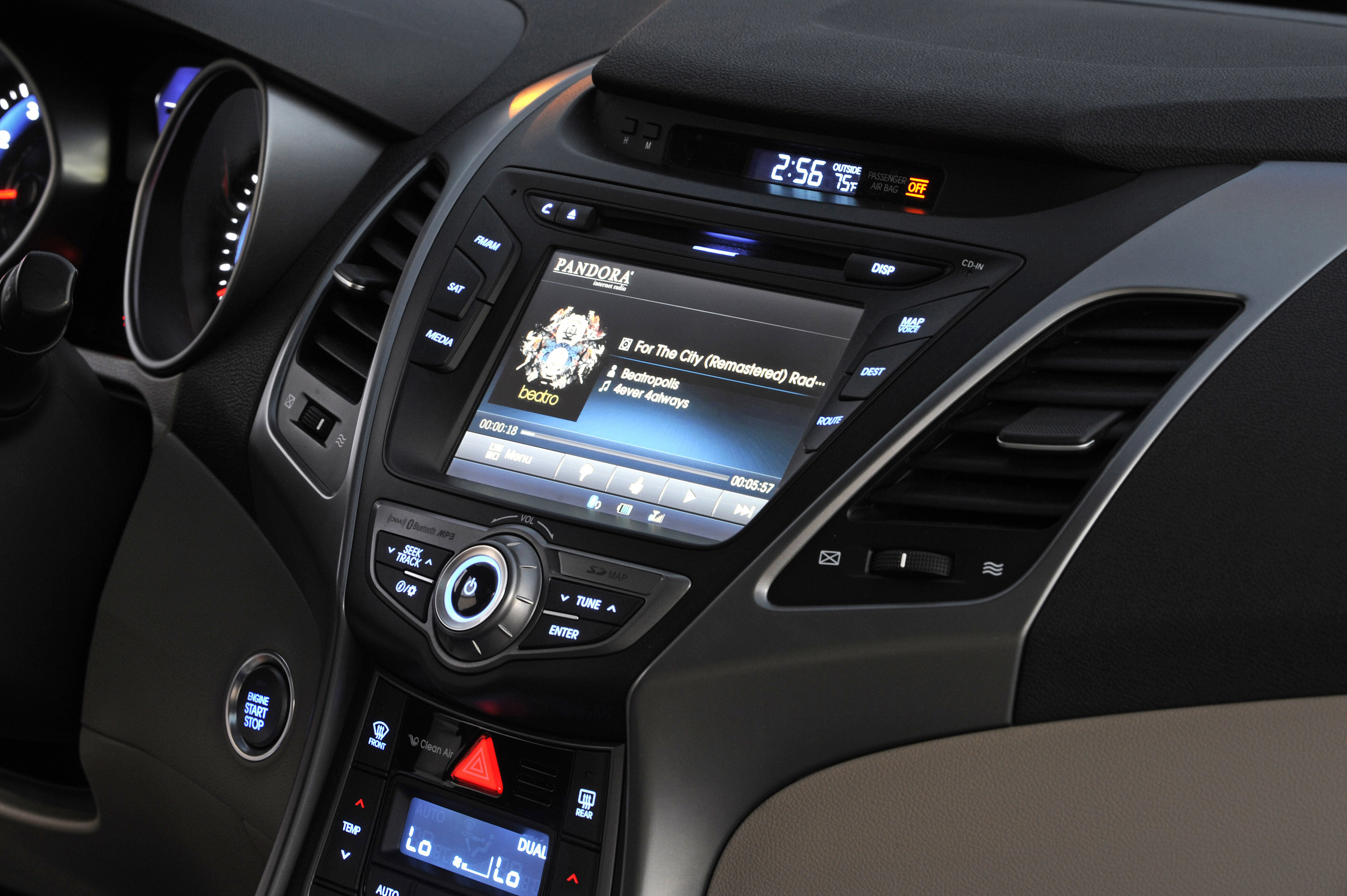 hyundai elantra 2014 посторонний звук