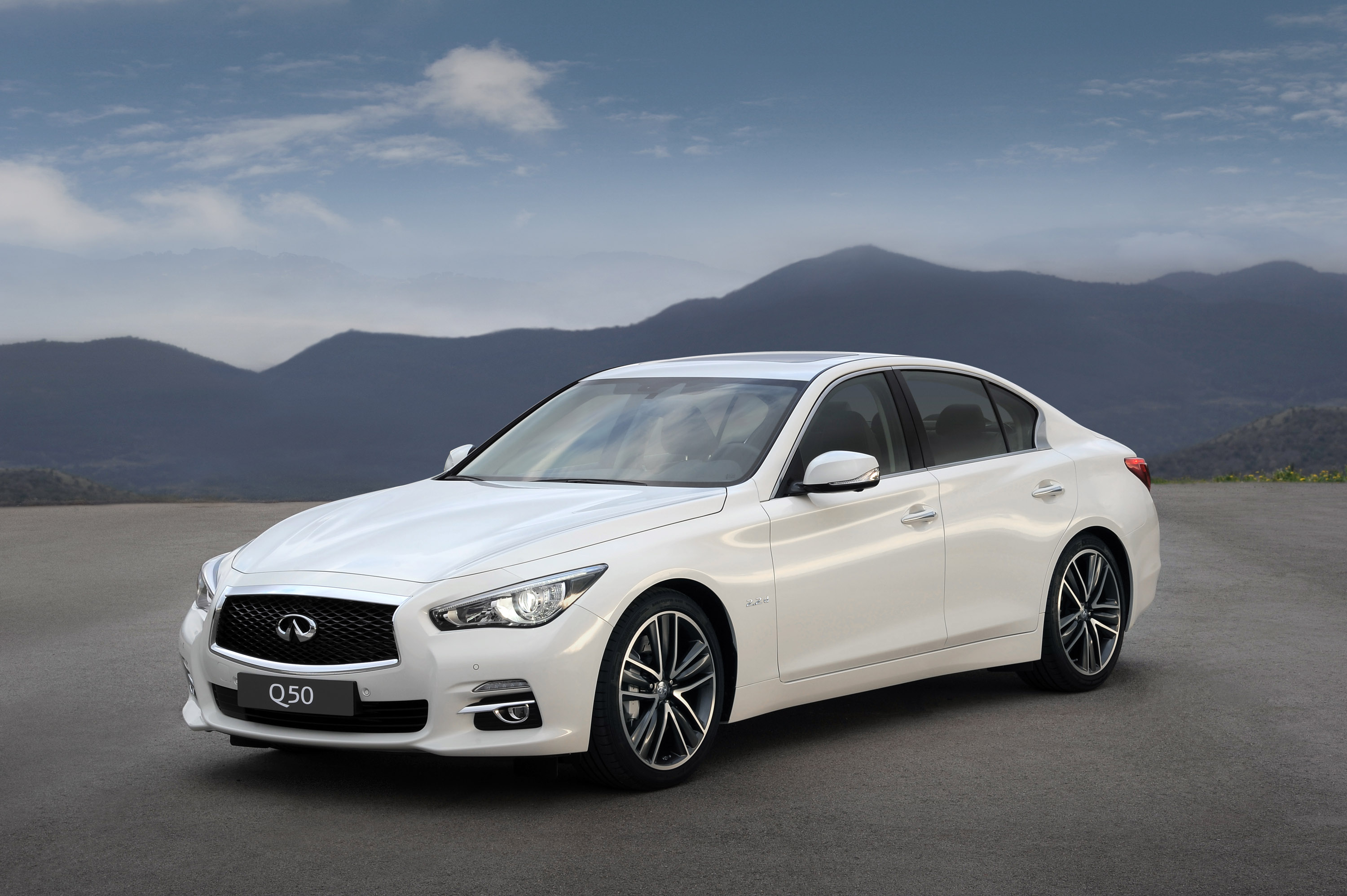 2014 Infiniti Q50 Adds TwoLitre Turbocharged Petrol Engine