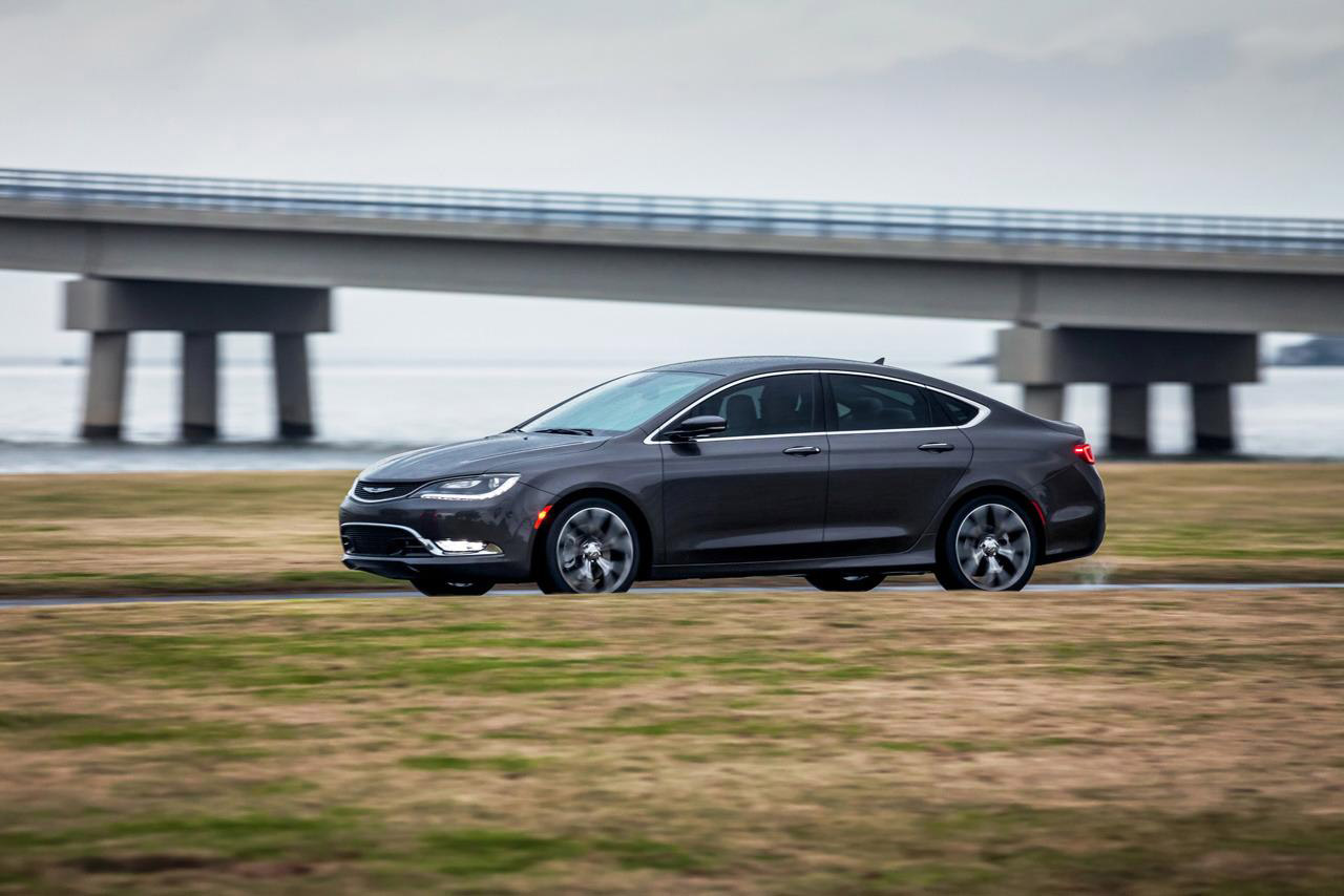 Chrysler 200 slush mats #3