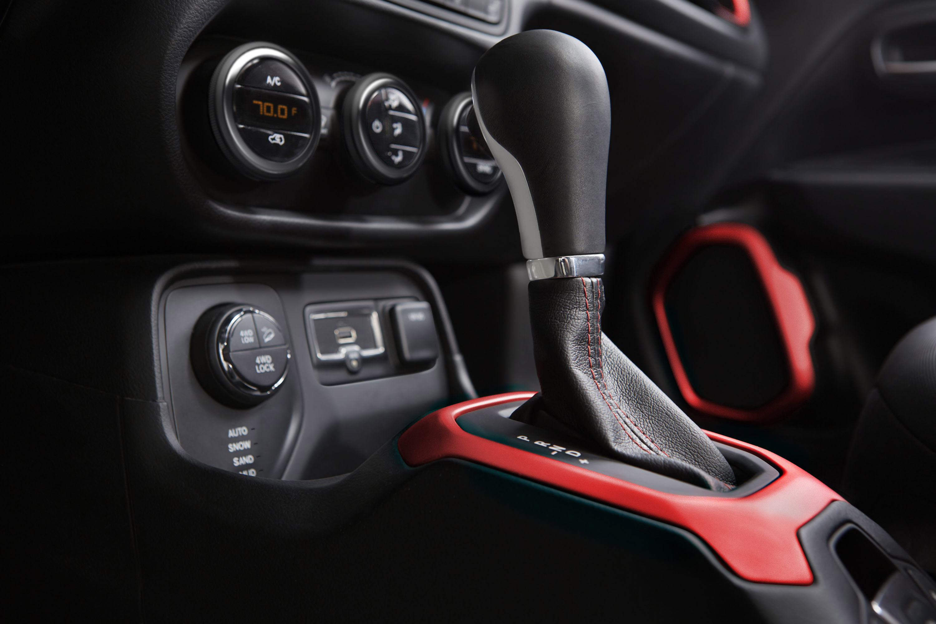 2015 Jeep Renegade Introduced In Geneva