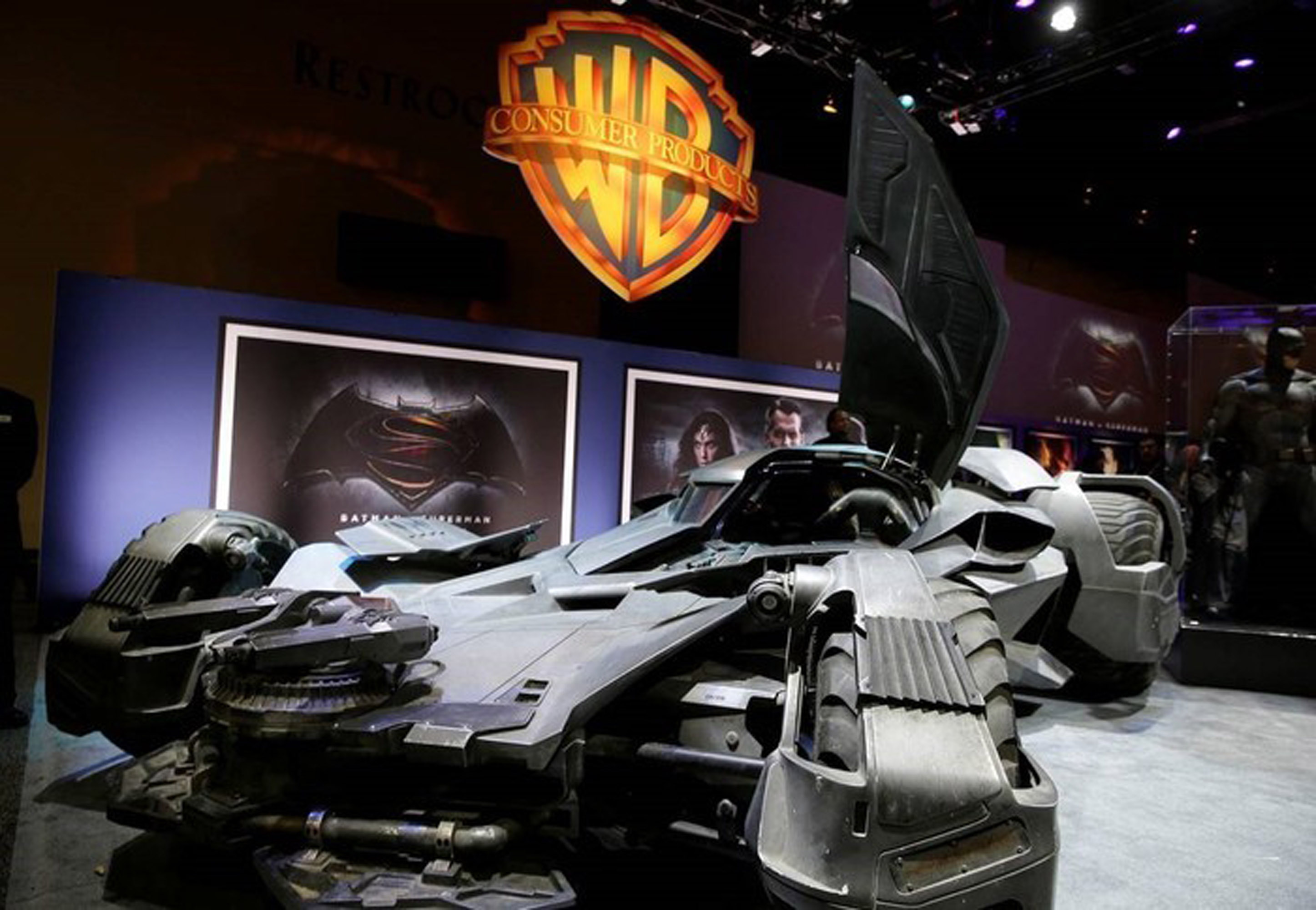funskool batmobile