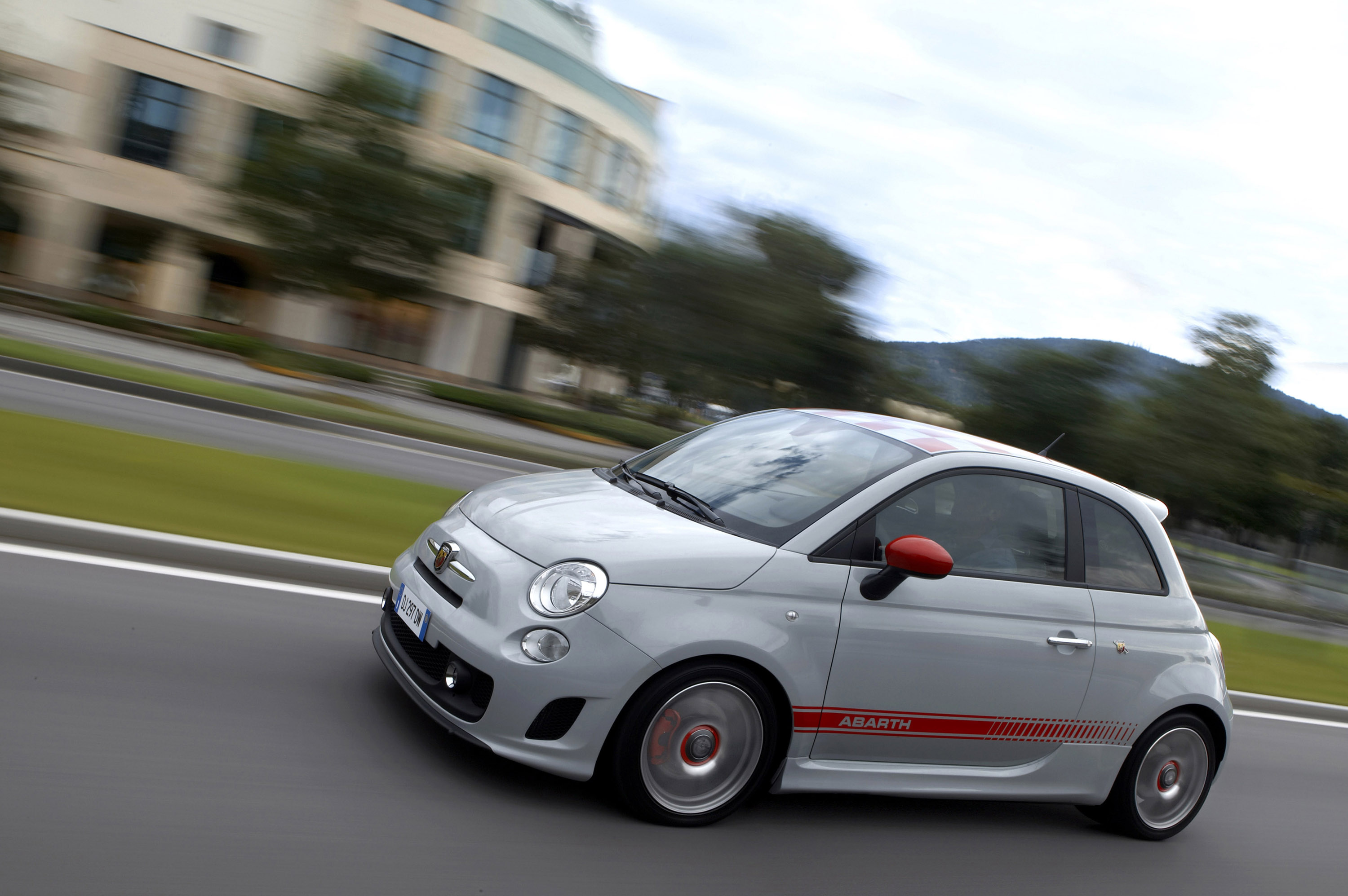 koni abarth 500