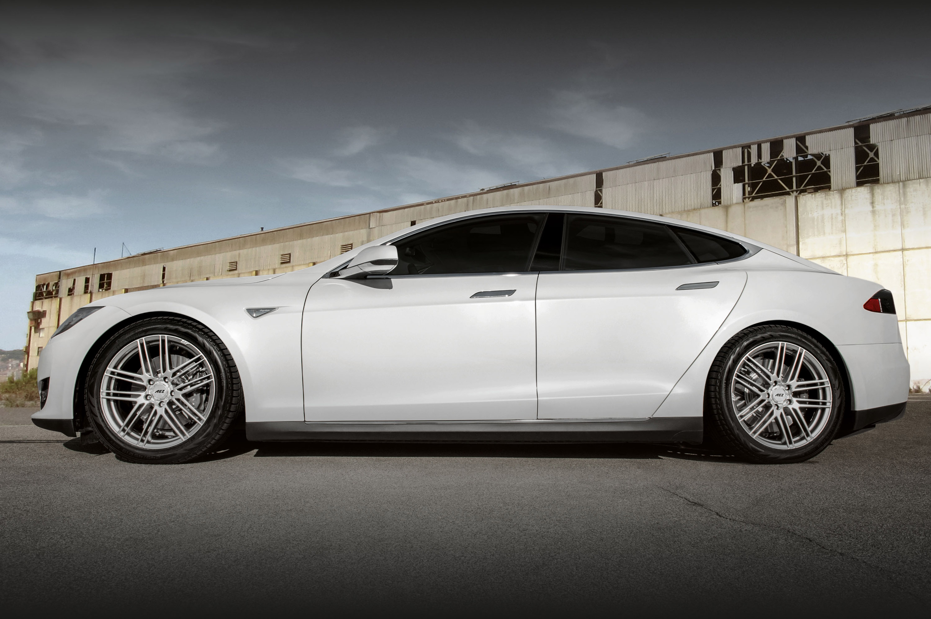 Aez Cliff Tesla Model S Picture 98696