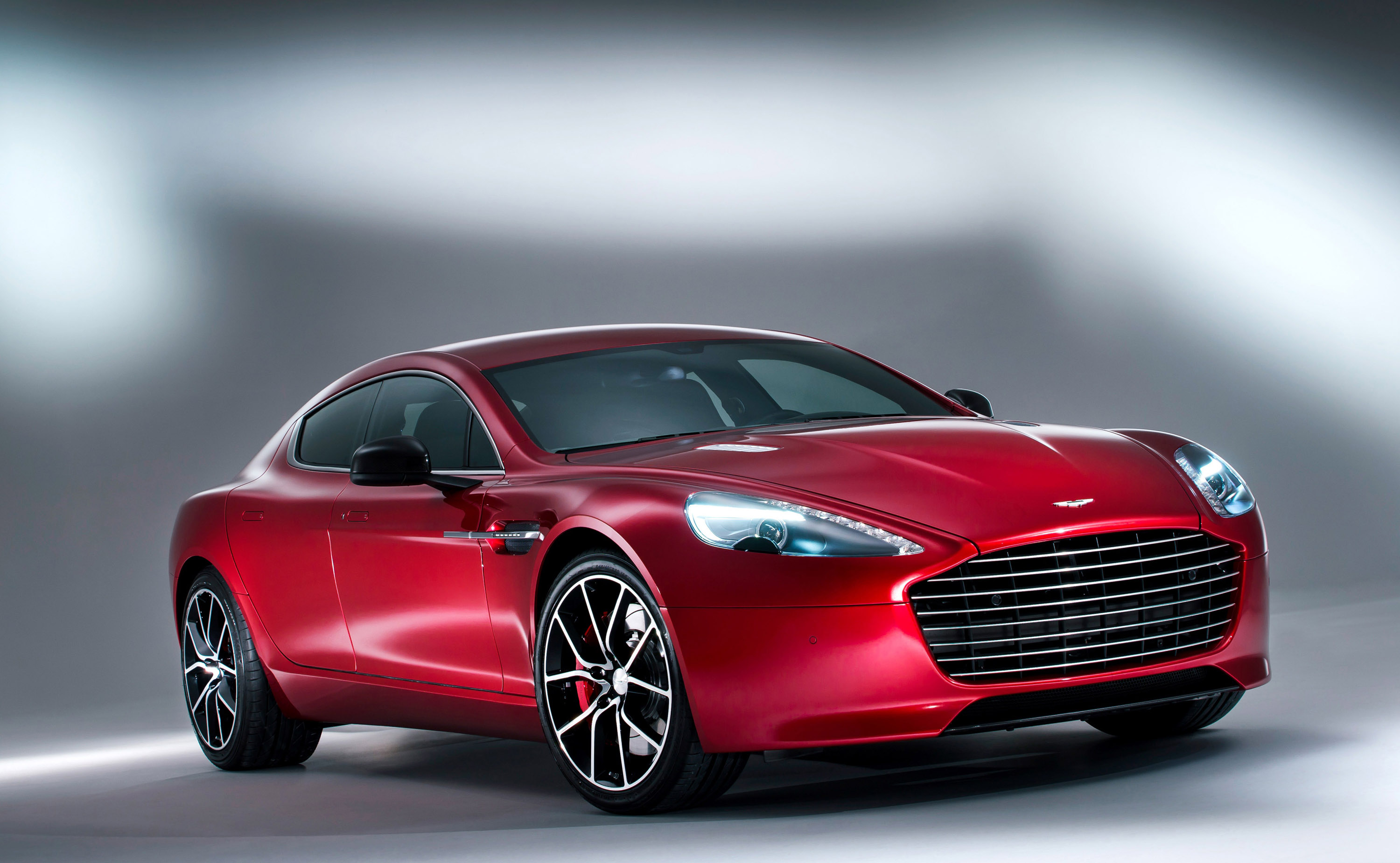 World Debut: Aston Martin Rapide S [VIDEO]