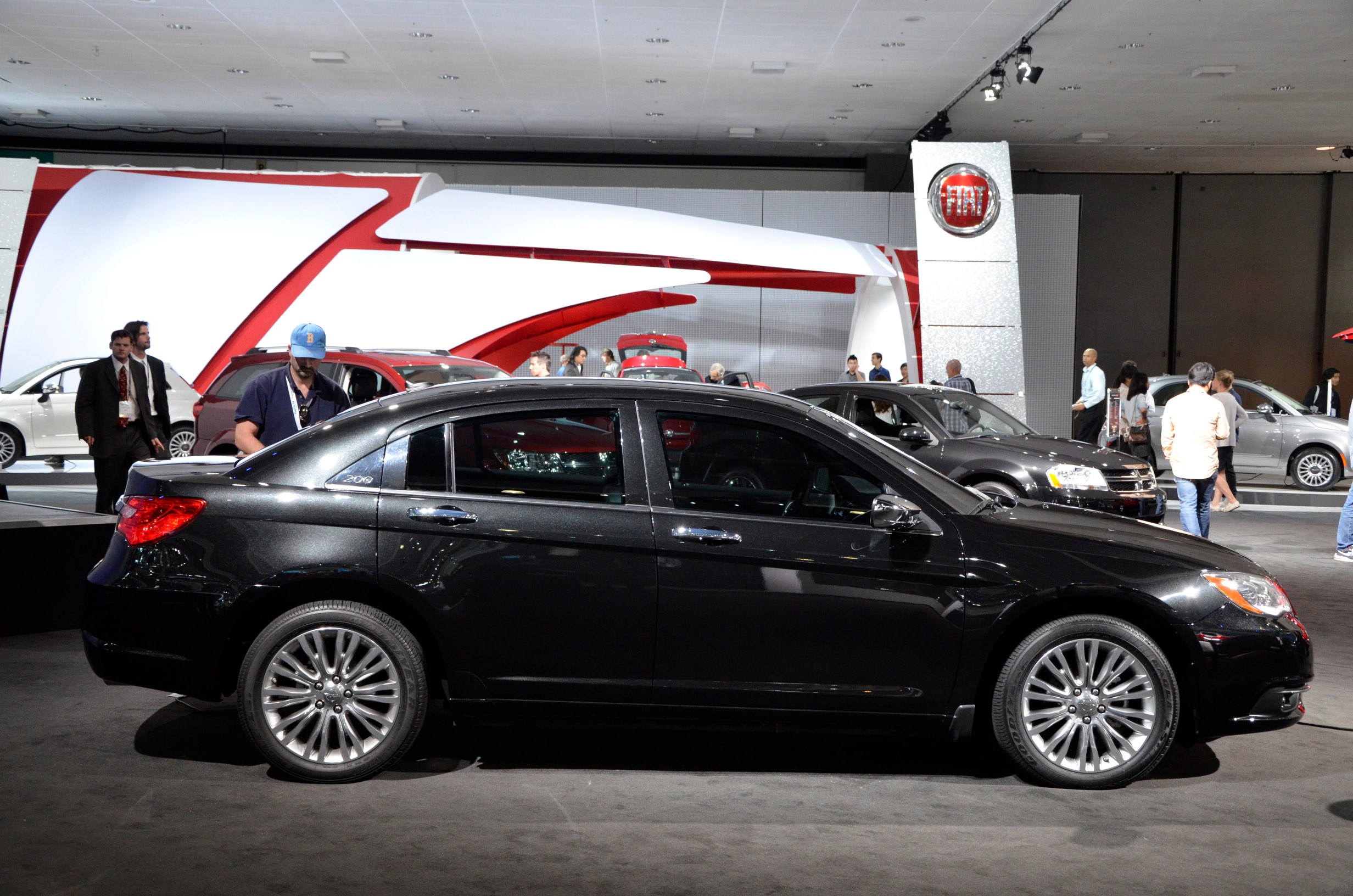 Chrysler 200 official site