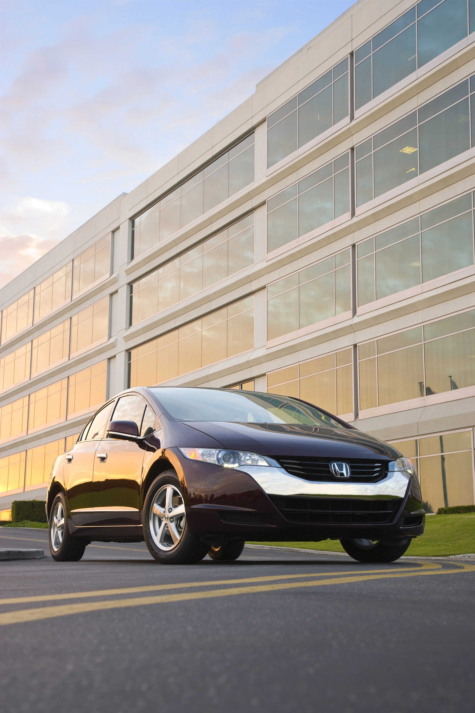 Honda fcx clarity cost