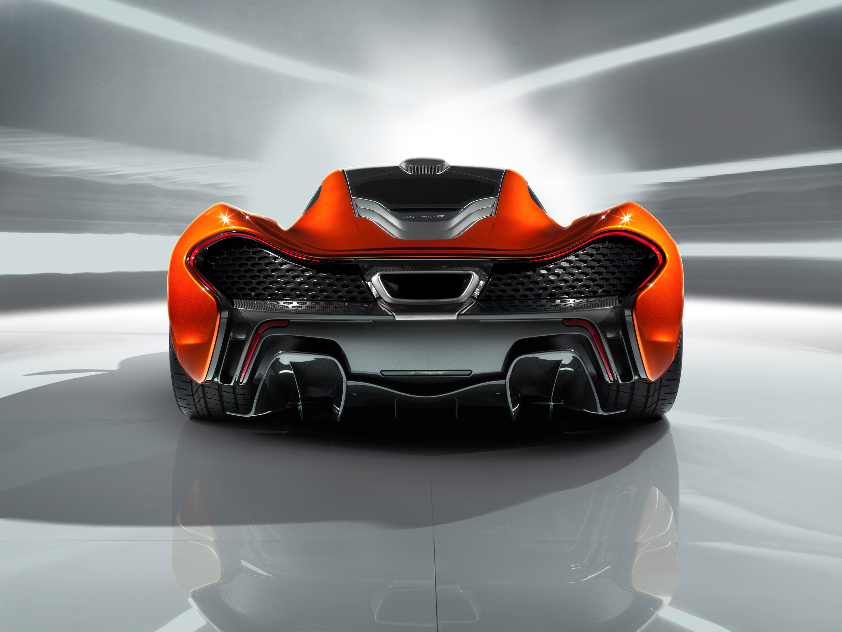 McLaren P1 Concept 0100 km in 2.8 seconds
