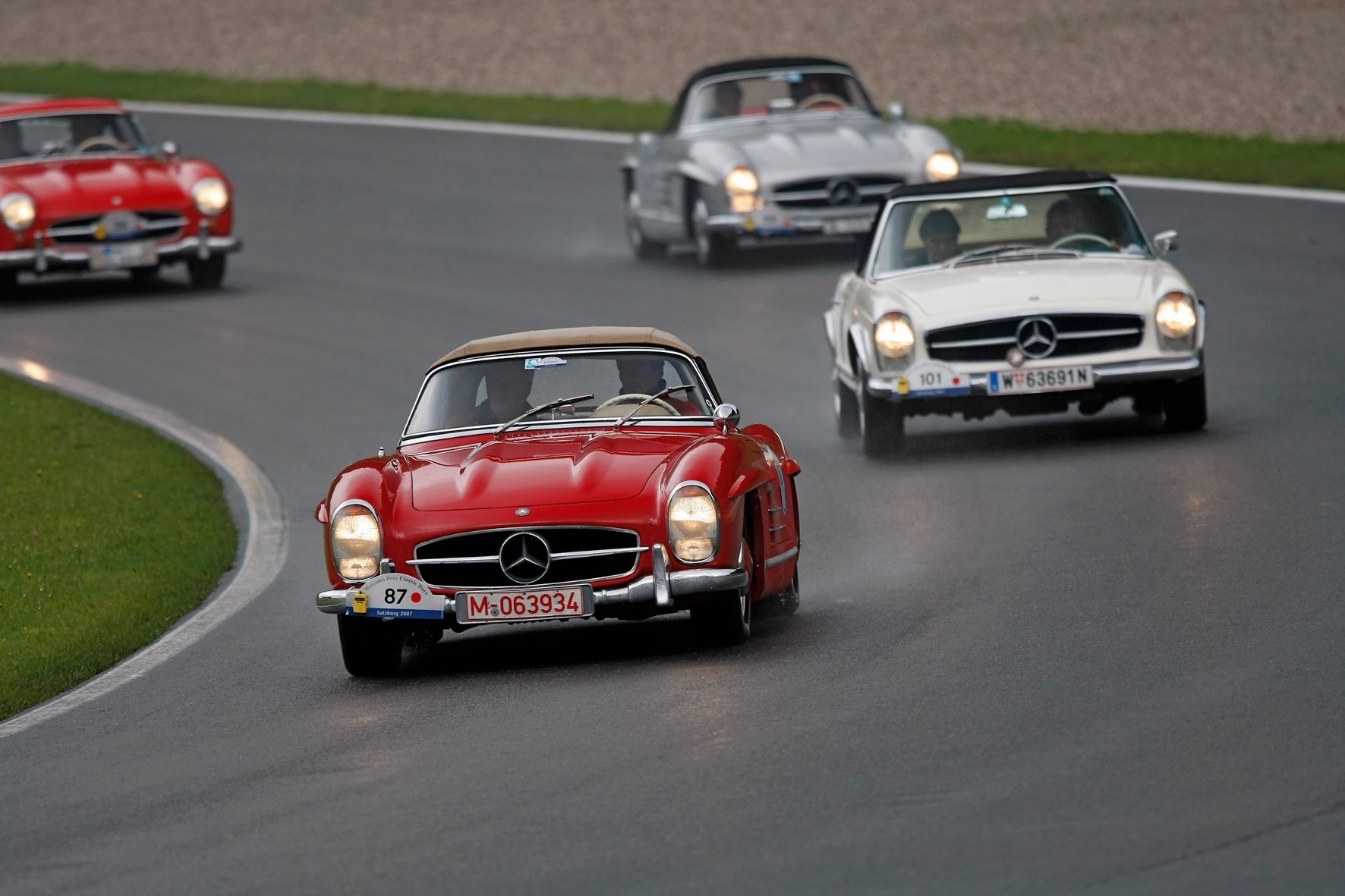 World’s best classic cars on show at MercedesBenz world