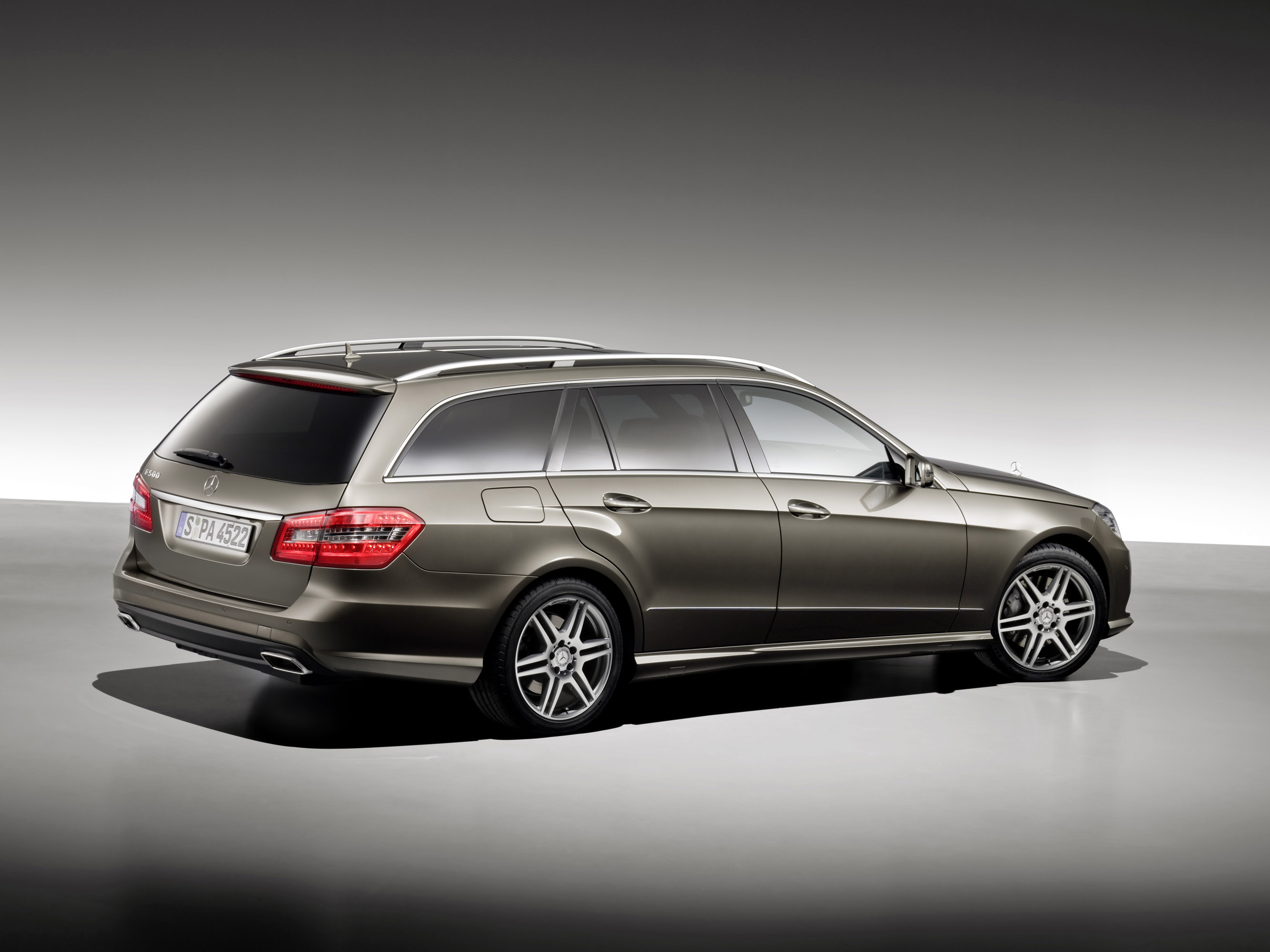 Skoda superb combi vs mercedes