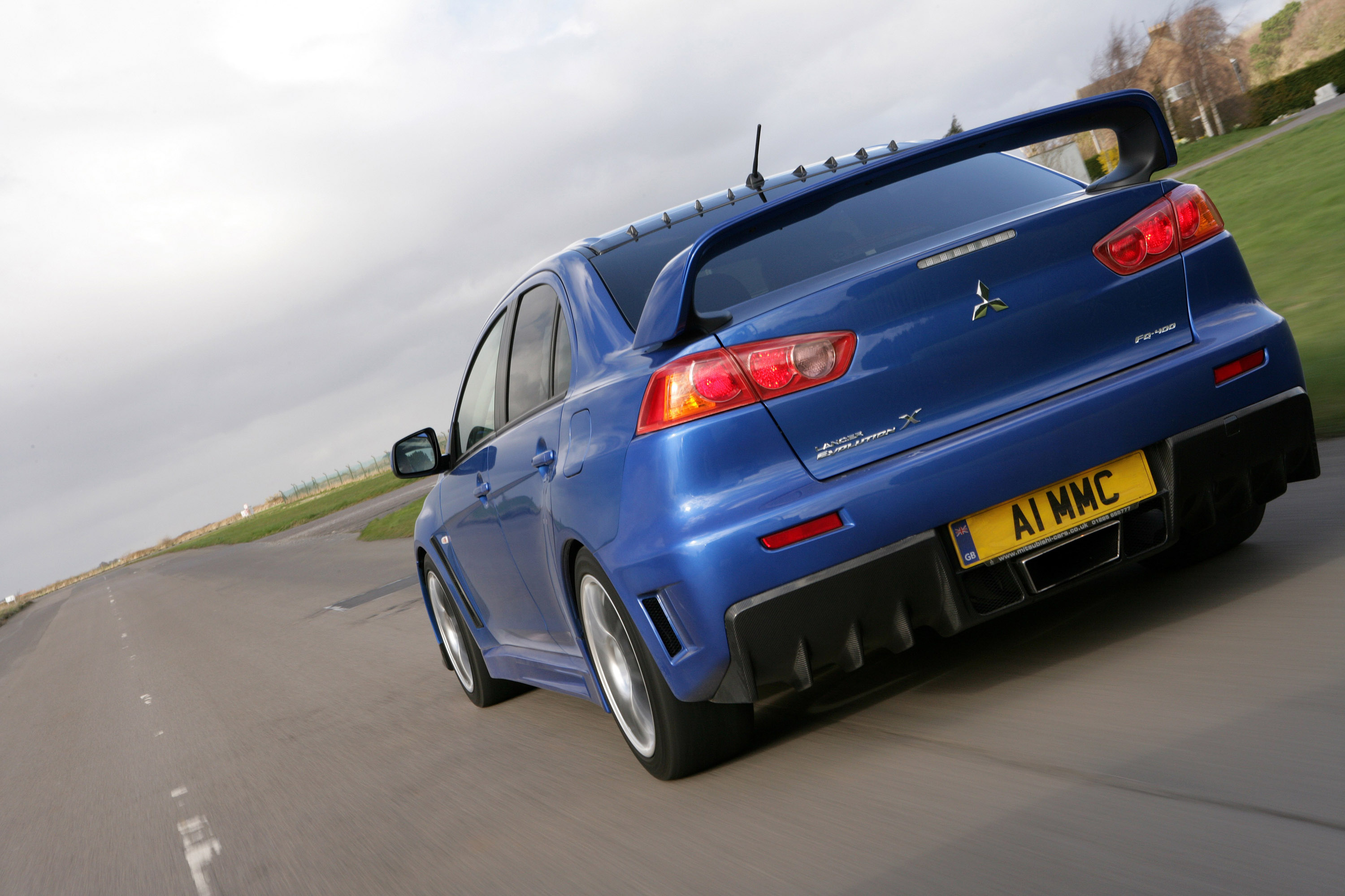 mitsubishi lancer evolution x fq-400