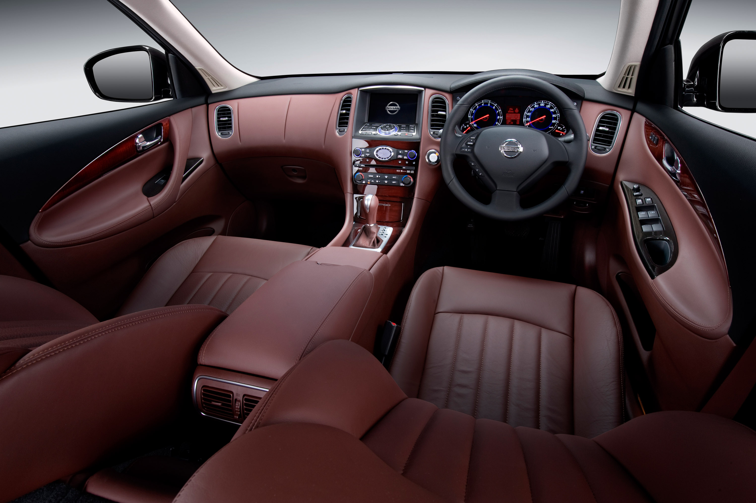 2010 Nissan skyline crossover review #10