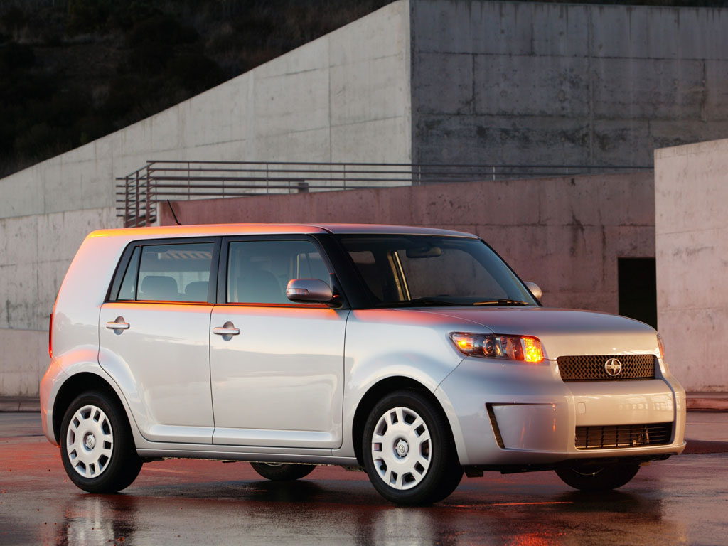 scion-xb-01.jpg