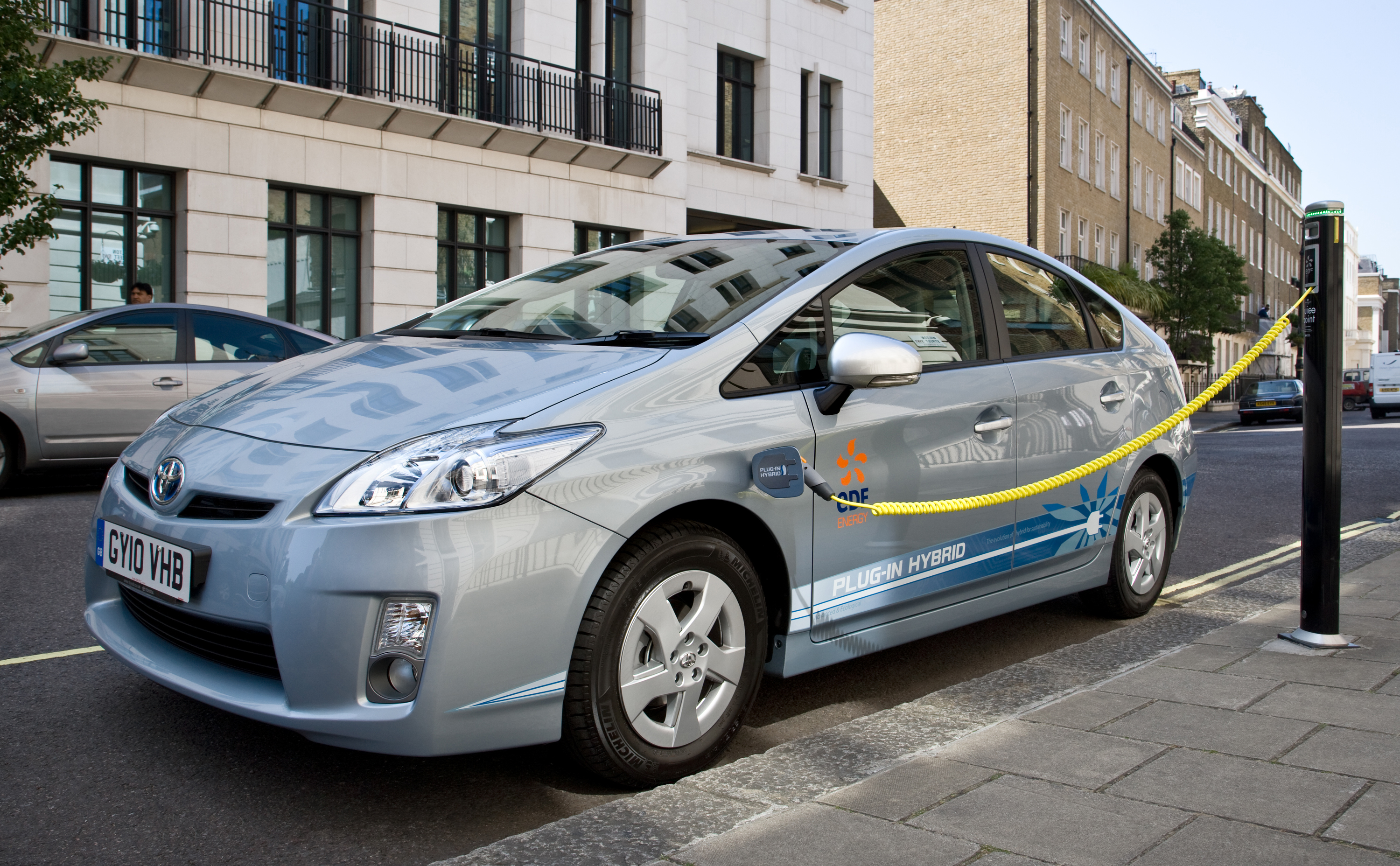 Toyota and EDF Energy will test Plugin Hybrid Vehicle Leasing Programme