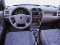 Mazda Demio (2000)