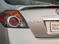 Nissan Altima Sedan (2010)