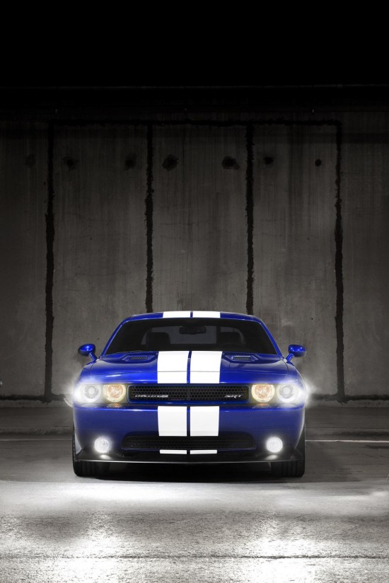 2011 Dodge Challenger SRT8'2 Picture 9