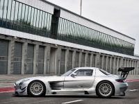Mercedes-Benz SLS AMG GT3 track testing (2011)