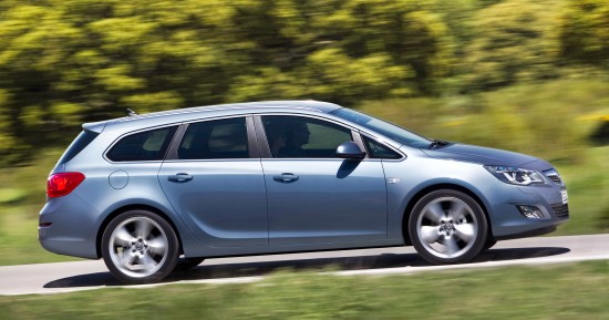 2011 Opel Astra ecoFLEX Pictures