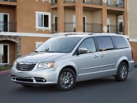 Chrysler Town And Country S (2013)