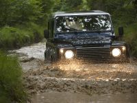 Land Rover Defender UK (2013)