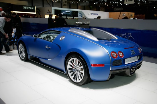 2009 Bugatti Veyron Centenaire. 2009 Bugatti Veyron Bleu