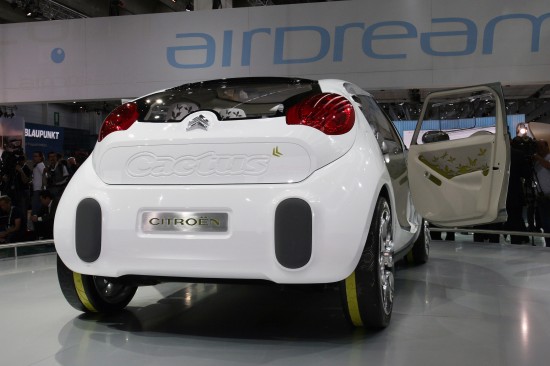 citroen-c-cactus-frankfurt-2011-03.jpg