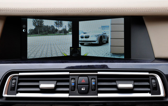 Side View Cameras in the new BMW 7 Series