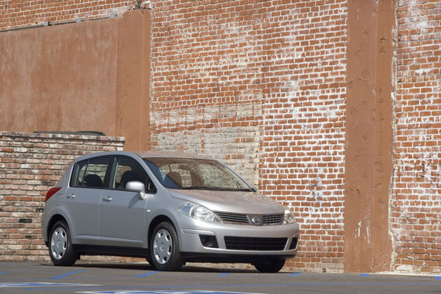 Nissan Versa Sedan