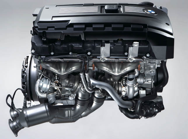 BMW 6 cylinder petrol engine with Twin Turbo and High Precision Injection