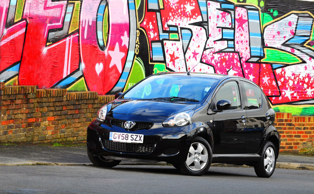 Toyota Aygo. 1.0-litre VVT-i engine with Toyota Optimal Drive