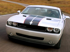 new 2009 dodge challenger se rallye earns its stripes