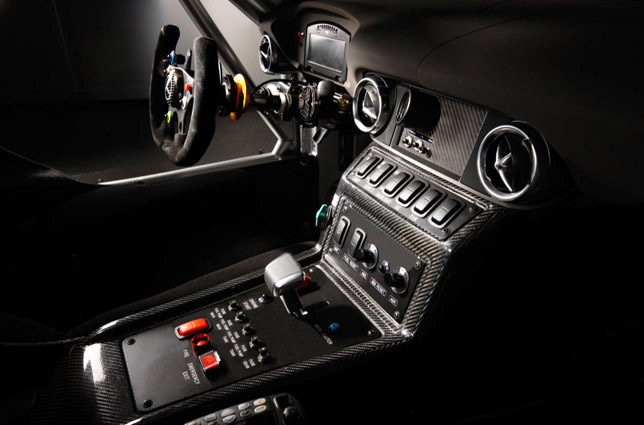 SLS AMG GT3 inside