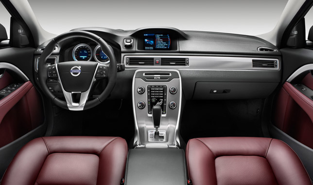 2012 Volvo S80 interior