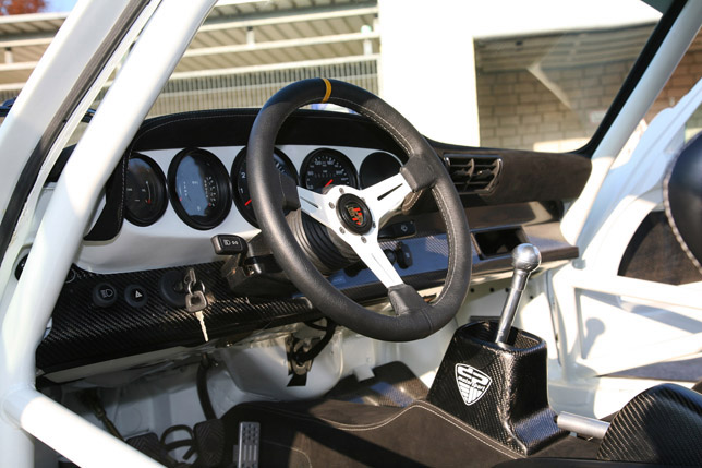 dp Motorsport 1973 Porsche 911 Interior