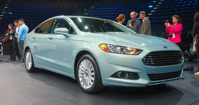 Ford Fusion (2013)