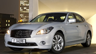 2012 Infiniti M35h - CO2 below 160g/km