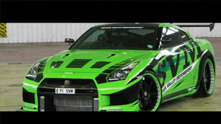 Nissan GT-R - The Hulk hits 350 km/h [HD video]