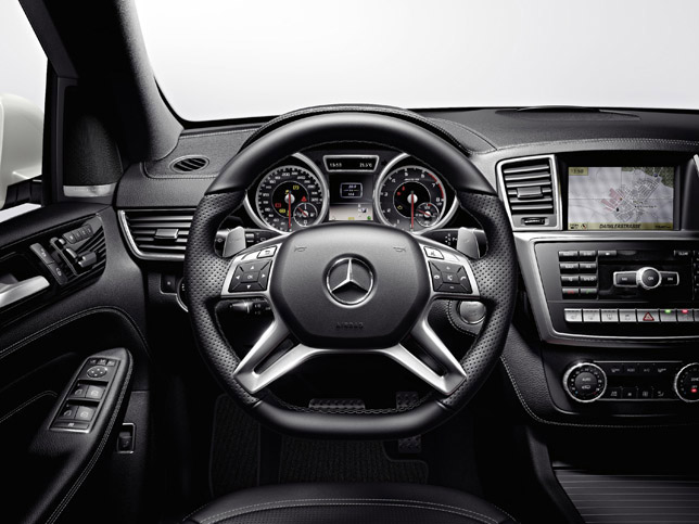 2012 Mercedes-Benz ML 63 AMG Interior