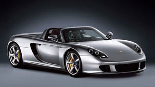 Porsche Carrera GT with straight pipes = BRUTAL Sound! [HD video]