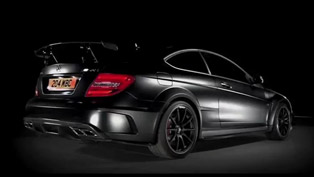 dark side of the mercedes-benz c63 amg black series [video]