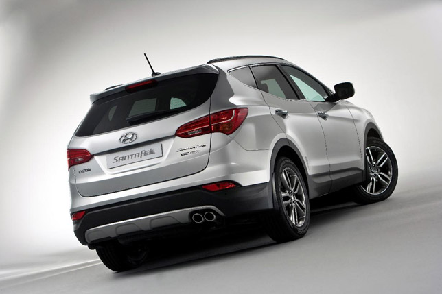 2013 Hyundai Santa Fe Rear