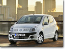 2013-Nissan-Pixo-THUMB