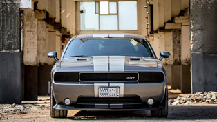 adv.1 dodge challenger srt8 - 