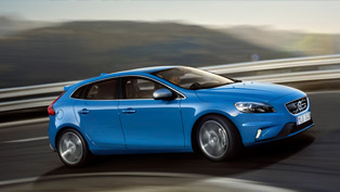 2013 volvo v40 r-design debuts in paris [video]