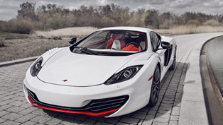mclaren bespoke project 8 in white-and-red theme